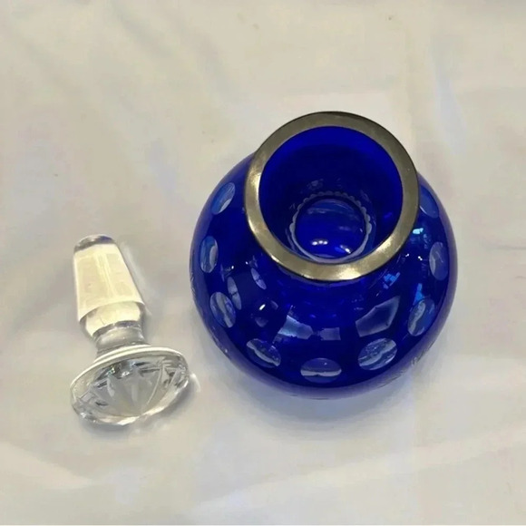 Vintage Etched Decanter Cobalt Blue - Picture 4 of 7
